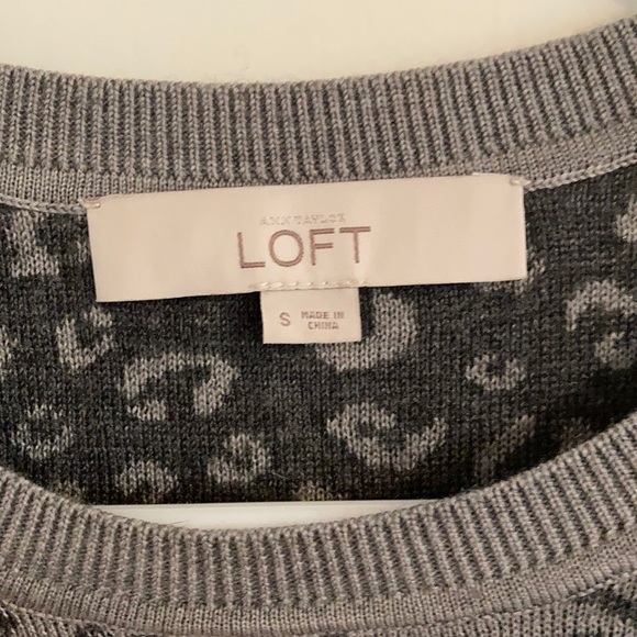 Grey leopard print sweater - Picture 2 of 3